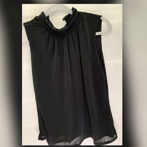 Worthington Short Sleeve Turtle Neck Blouse